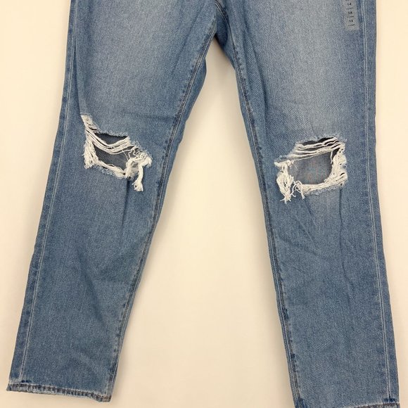 AE High Rise Distressed Mom Jean X-Long with Comfort Stretch Waistband - Picture 4 of 9